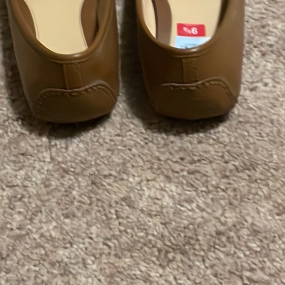 Michael Kors Leather Flats - Picture 4 of 5